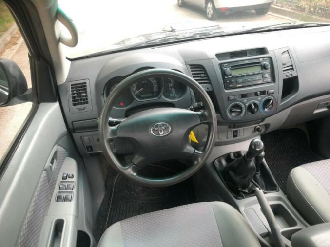 Toyota HiLux 2.5 D4D 4x4