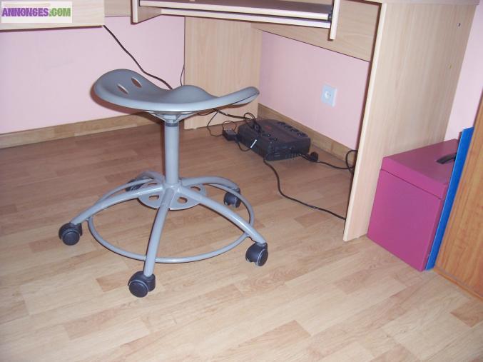 Bureau en coin