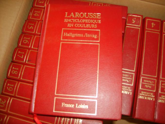 Encyclopédie en couleur larrousse