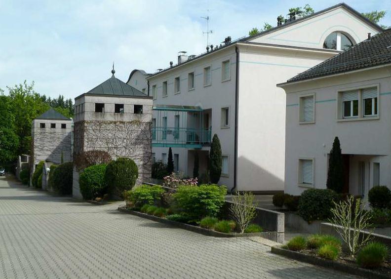 APPARTEMENT TRIPLEX DE 6 PCES MEUBLE