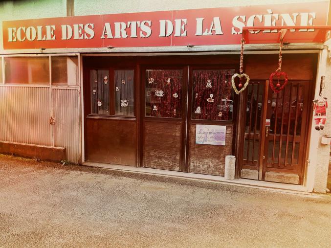 LES ARTS DE LA SCENE- ECOLE DU SPECTACLE 