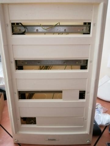 Tableau électrique 4 range Schneider electric occasion