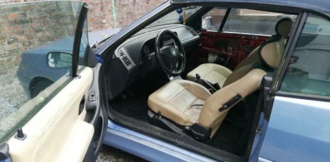 Peugeot 306 cabriolet 1.6 essence année 99, 205000 kms