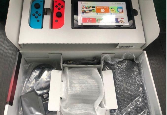 Nintendo Switch V2 lot avec jeux très bon état