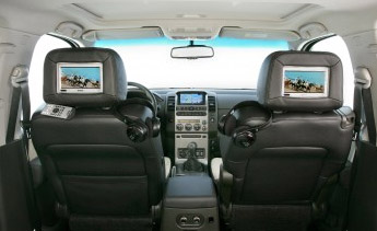 4X4 Nissan Pathfinder plaza