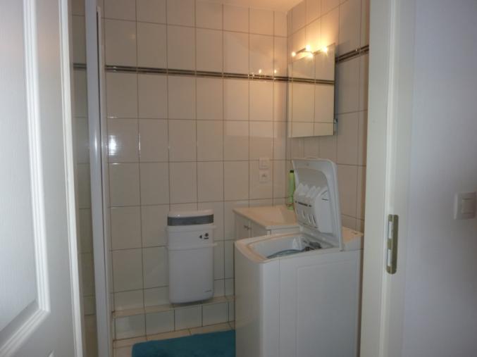 Loue meublé avec terrasse dans résidence neuve