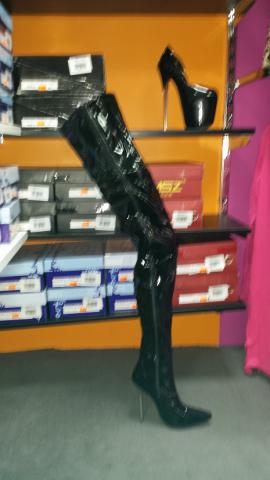 Cuissardes noire vernis