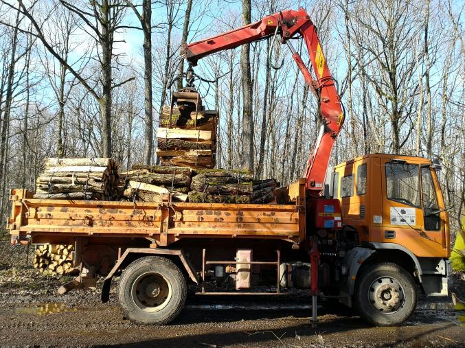 Bois bûche DE CHAUFFAGE
