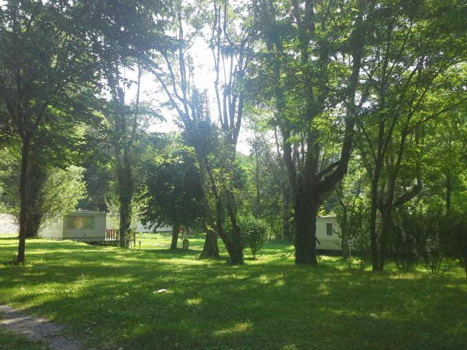 Emplacement, terrain pour mobil home