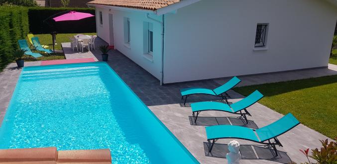 Maison moderne avec piscine chauffer et sans vis a vis