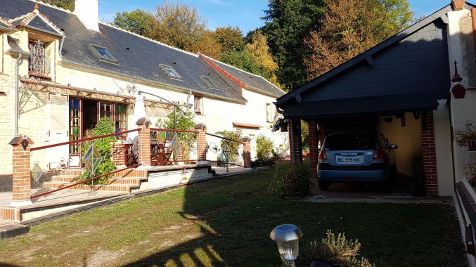 BELLE DEMEURE AU CHARME UNIQUE