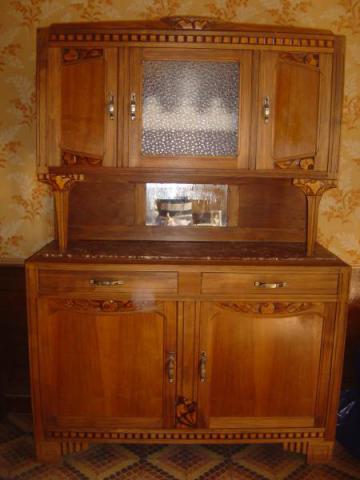 Buffet ancien / Bon état / N° 2