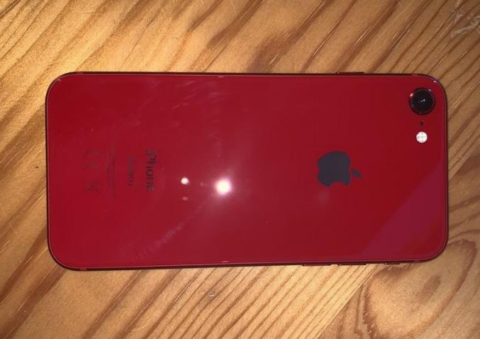 Iphone 8 Red