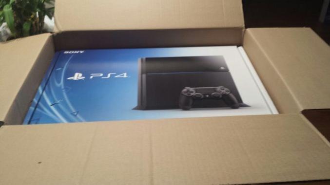 Consoles Sony Playstation4-pro sous emballage