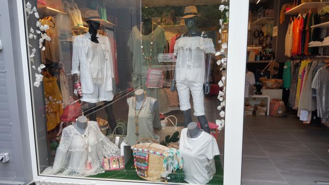 Prêt à Porter & accessoires feminin