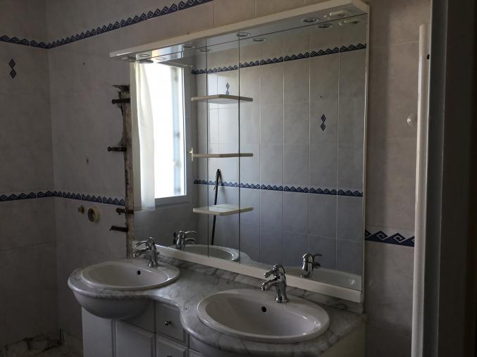 Meuble de salle de bains