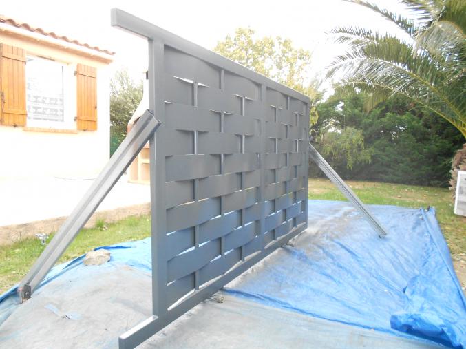 Portail en acier tresse