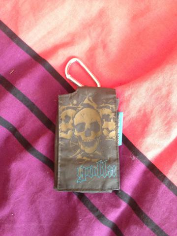 2 housses pour téléphone