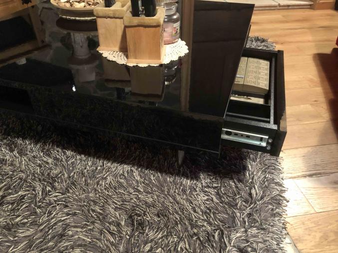Table basse brillant noir 95x95 cm