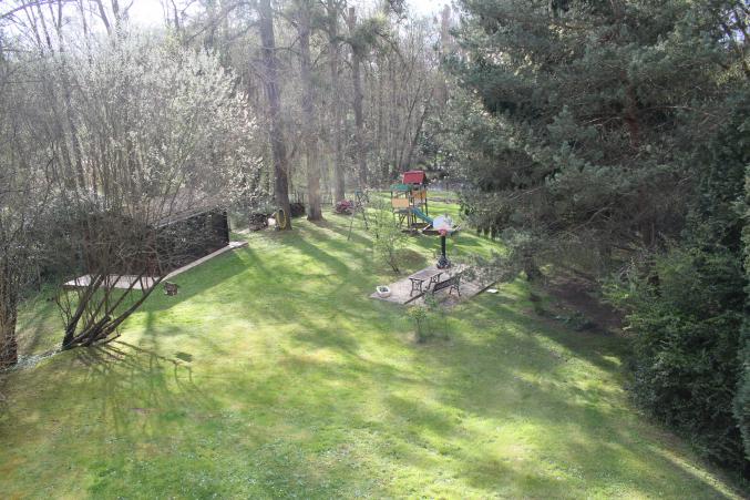 Maison- Avec sous-sol total - Grand jardin