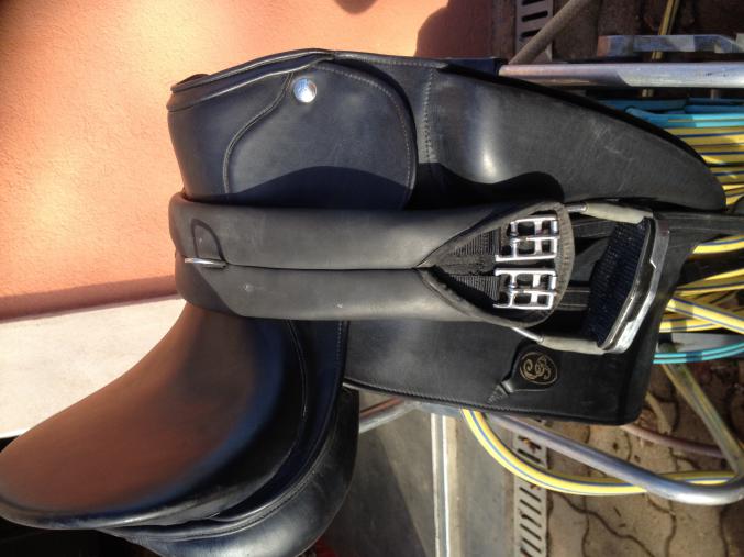 Selle de dressage