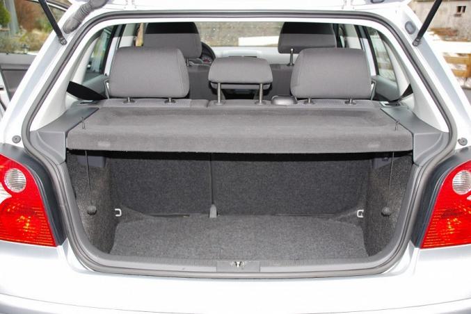 Volkswagen Golf v 2.0 tdi 140 sport 5p 