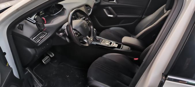 Peugeot 308 2.0 bluehdi 180 GT EAT6