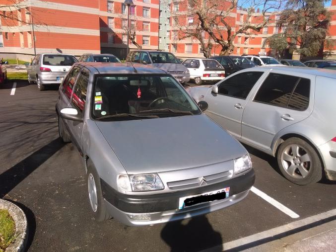 Urgent: Citroen Saxo 1.4I vsx 5 portes 158000KM