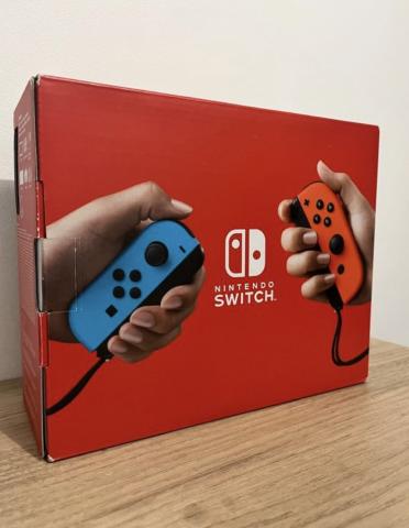 Nintendo switch bleu néon et rouge 32gb