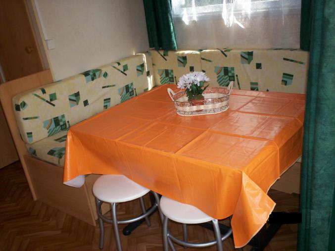 Mobil home 4-6p sur camping 4*, 300m mer