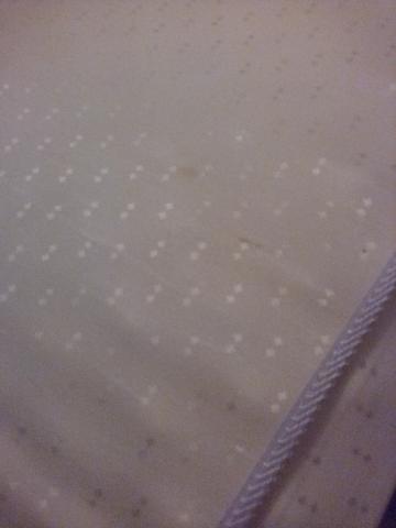 Loue chambre dans immeuble avec ascenseur à l'Esplanade: 200 euros par mois. Cuisine dispo. (Chambres, location, Strasbourg, appartement.)