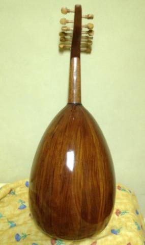 Oud égyptien (luth arabe)