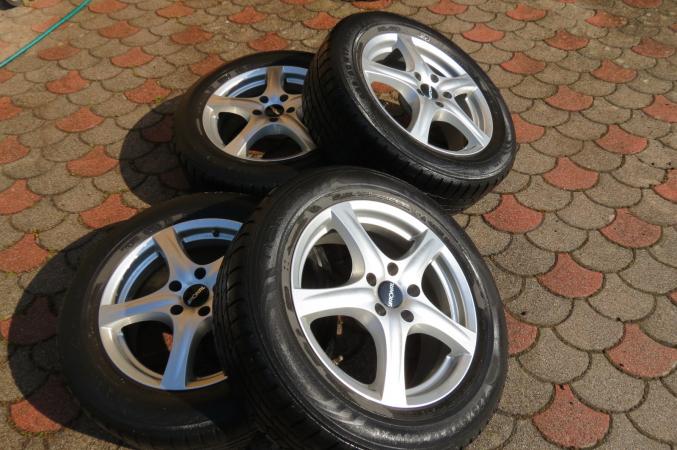 4 jantes alu 17 avec pneus