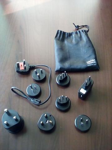 KIT ADAPTATOR PRISE SECTEUR & TENSIONS