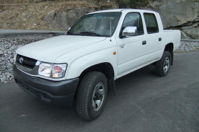 Toyota HiLux 2,4 D4D 4X4