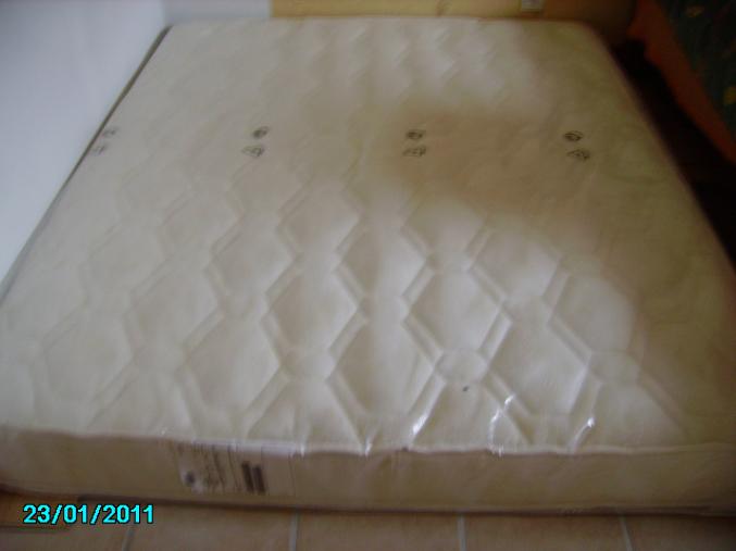 MATELAS 140X190