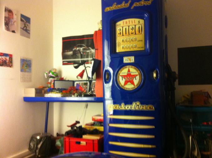 Chambre Enfant (bureau, Armoire, lit)