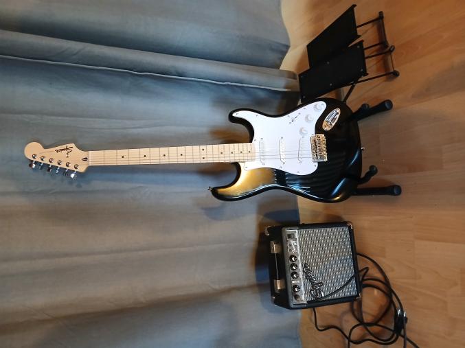 Pack guitare electrique Squier Fender