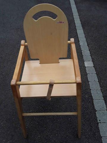 Chaise haute bébé