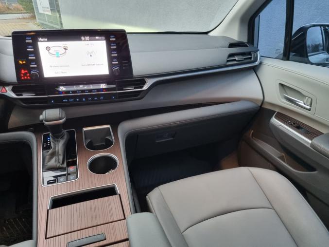 Toyota SIENNA HYBRID 7 places Année 2016