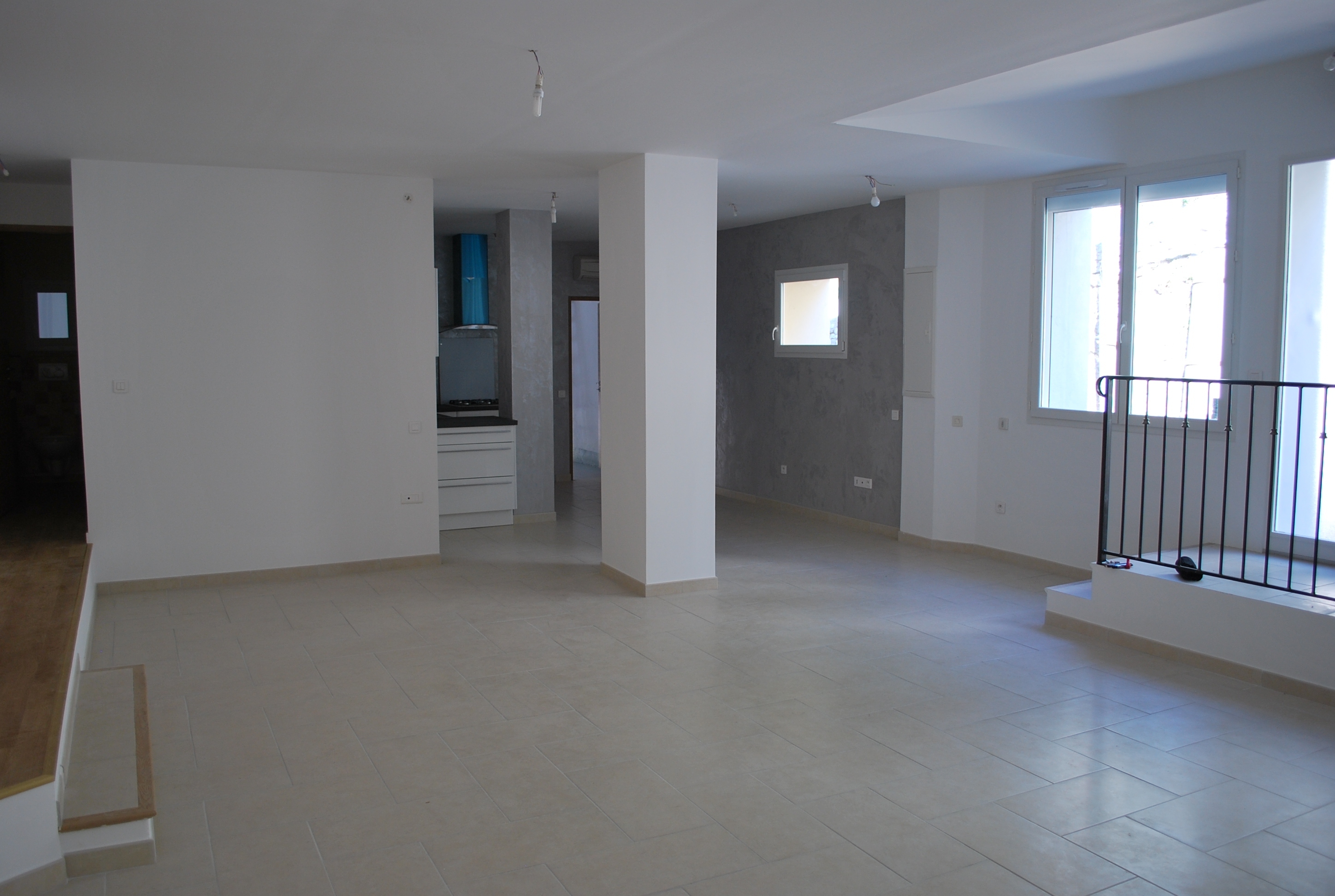 Appartement T4 de standing avec grand garage