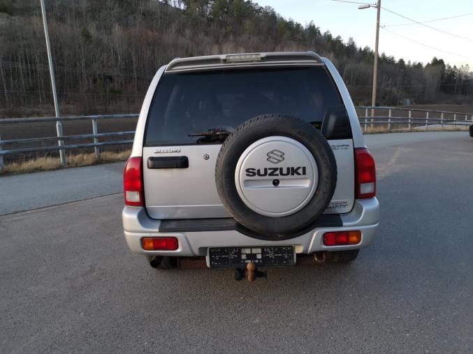 Suzuki XL7 2.0 109ch Bien