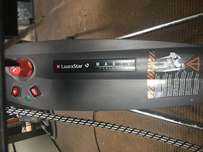 Vend centrale vapeur Laura star