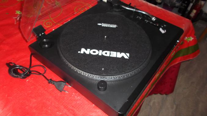 Tourne disque tuner platine medion