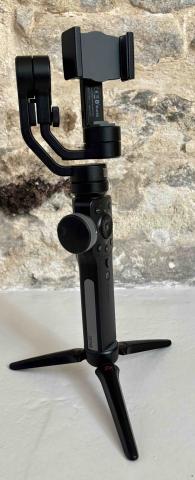 Stabilisateur ZHIYUN SMOOTH 4 + boite rangement