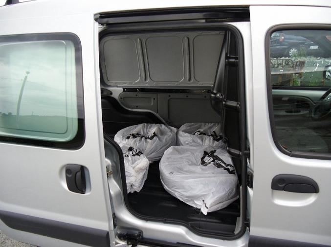 Renault Kangoo 4 portes et 5places / 192000 KMS