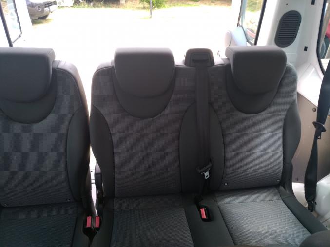 Peugeot tepee 9 places