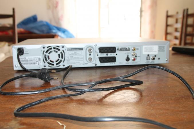 Lecteur Graveur DVD PHILIPS DVDR3300H Disque Dur