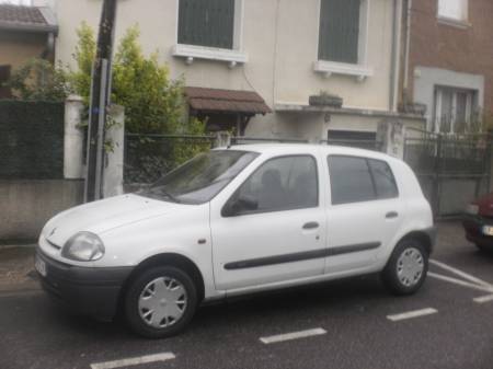 Clio 2 Blanche 1.9D 5 portes