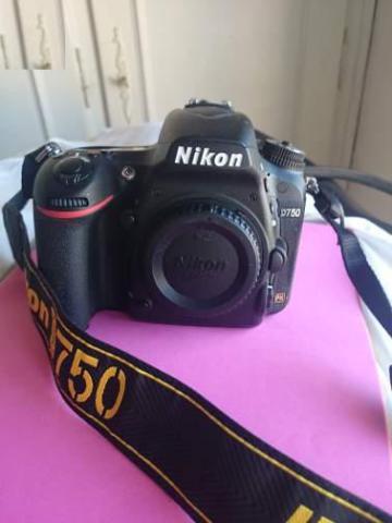 Nikon D750